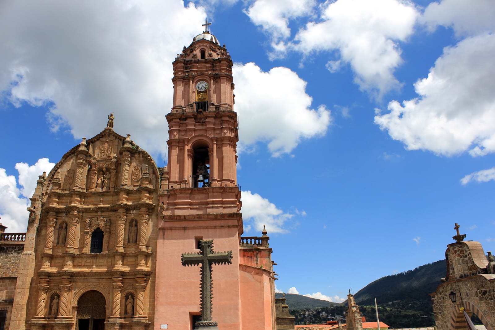 Santuario de Nuestra Señora del Carmen en Tlalpujahua